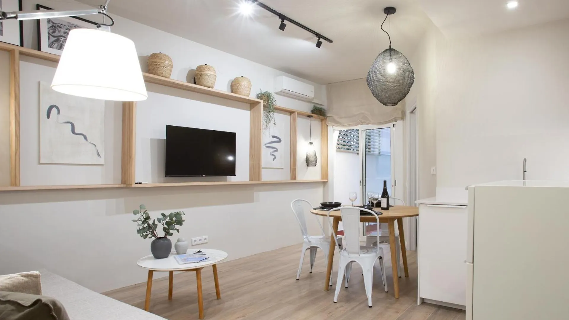 ברצלונה 'Vicens Gem' Private Terrace Hs Wi-Fi In Gracia By Myrentalhost דירה